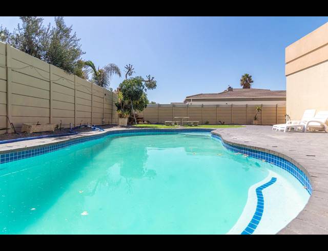 4 BEDROOM HOUSE RENTED IN PARKLANDS